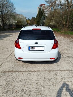Kia Cee`d 1,6 CRDi 1800€ (1700€) - 7