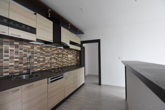 Na predaj pekný 3 izbový byt Bánovce nad Bebravou, 3x balkón - 7