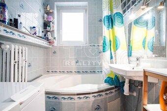 Na prenájom kompletne prerobený 2-izbový byt s balkónom... - 7