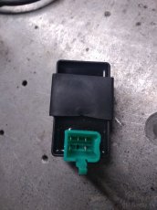 čínske 4kolky elektrosúčiastky - 7