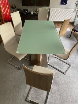 Krásny dizajnový rozkladací stôl + stoličky 6ks - 7