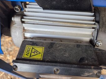 Stiepacka scheppach HL760LS na drevo - 7