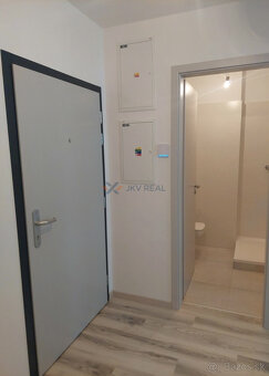 Moderný 1,5-izbový byt s loggiou a garážovým státím – Trnava - 7