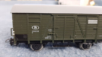 Vláčiky - model krytého vozňa B PIKO H0 - 7