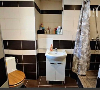 Prenájom 2-izbového bytu o rozlohe 61 m² - 7