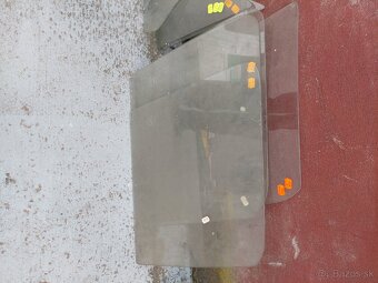 predam nove cel. skla bocne - 7