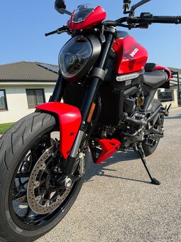 Ducati Monster+ 937 - 7