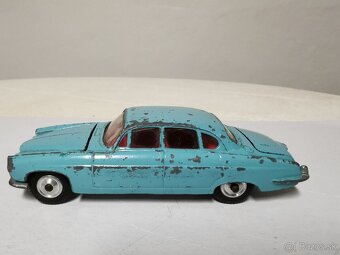 Corgi toys Jaguar Mark X - 7