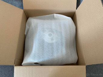 Nový originálny zrezaný trojramenný MF volant Škoda červená - 7