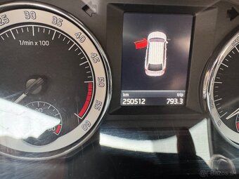 Predam škoda octavia combi r.v. 2018 - 7