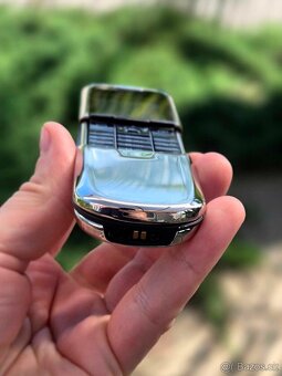 NOKIA 8800 SILVER TOP STAV AKO NOVÝ- BEZ ŠKRABANCA - RARITA - 7