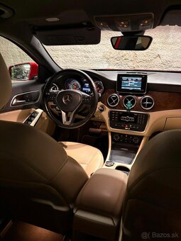 Mercedes-Benz GLA - 7