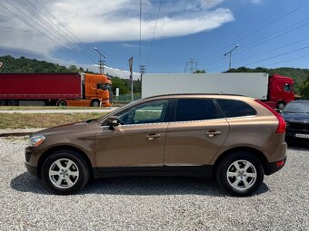 XC60 2.4D AWD Momentum Geartronic - 7