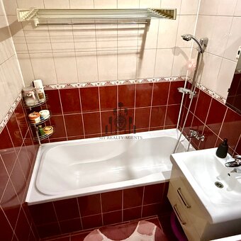 Na predaj priestranný 4 izb. byt s loggiou – Bukureštská ul. - 7