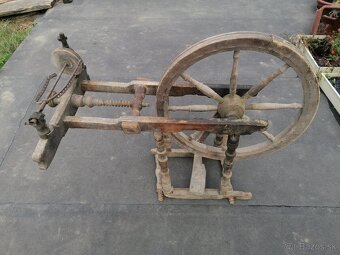 Predám starožitný kolovrátok - 7