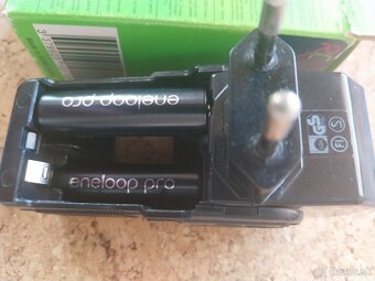 Nabijacka AA baterii - 7