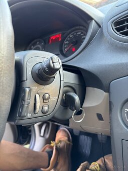 Renault Clio MK3 III 2006 1.5 DCi 50kw - 7