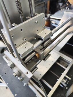 CNC frezka - 7