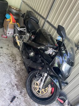 Suzuki GDX-R 750 - 7