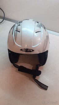 Predám detské lyžiarske prilby - 7