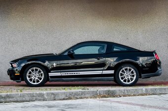 Ford Mustang 4.0L V6 - 7
