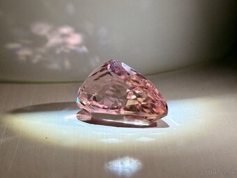 Investičný kunzit 18.38 ct VVS - 7