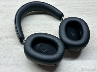 Bowers & Wilkins PX8 - 7