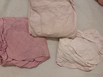 Rastúca houpajúca srdiečková postielka biela - 7