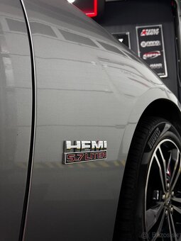 Dodge Charger R/T 5,7L HEMI - 7