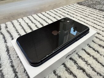 Apple iPhone 11 128GB - 7