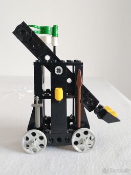 LEGO Castle 6030 Catapult - 7