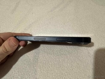 iPhone 13 mini 128GB - rozbitý zadok a neoriginálny displej - 7