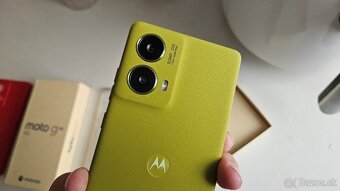 Motorola Moto G85 - krásna farba, stav nového - 7