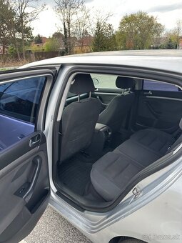 Volkswagen Golf V 2.0 TDI (2004) - 7