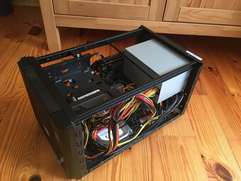 PC zostava Intel Core i7 3770 nVidia GTX 1650 27"LCD - 7