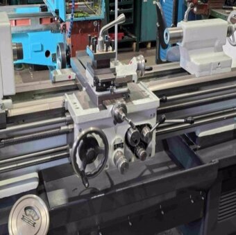 Soustruh SV 18 RA/1000 po generální opravě s rokem výroby 20 - 7