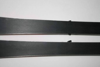 dámske lyže 155 cm , drevenejadro , lyžiarky atomic - 7