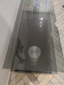 Stolík pod televízor - 7