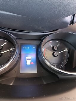 Toyota Auris Touring - 7