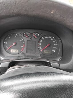 Predám volkswagen golf 4 1.9tdi-81kw - 7