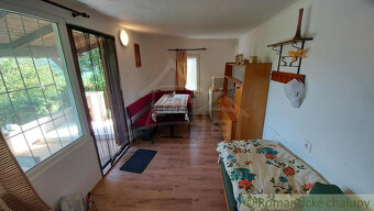 Chata s peknou, udržiavanou záhradou v ZO Opendáky, okr. S - 7