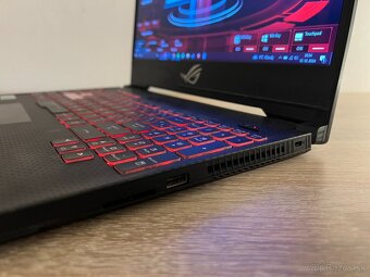 Herný notebook ASUS ROG STRIX SCAR II GL504GS - 7