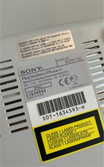 PlayStation 1 + ovládač a Gran Turismo - 7