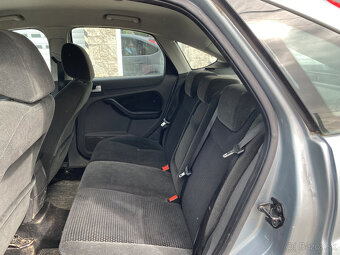 Ford Focus 2.0 Benzin - 7