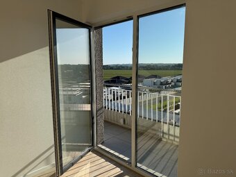 Prenajmem nový luxusný 2.izbový byt na Cisárkach Sereď - 7