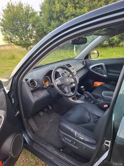 Toyota rav4 - 7