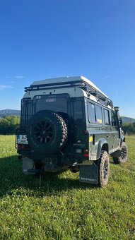Land Rover Defender - 7