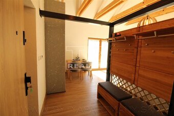 ŠPECIALITA  - NA PREDAJ PODKROVNÝ BYT S TERASOU V... - 7