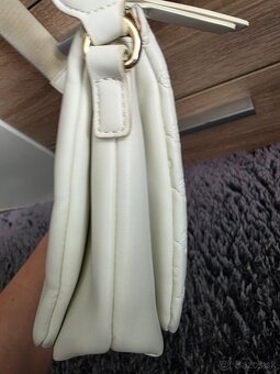 Guess crossbody kabelka - 7