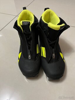 Predám bežky - bežkársky juniorský lyžiarsky set - 7